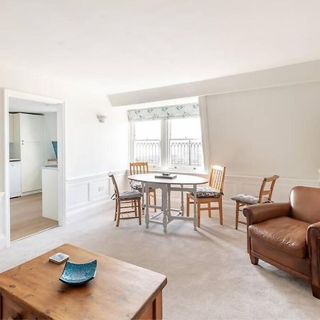 Rooftop Retreat - 2 Double Beds W/ Stunning Views Bath Esterno foto